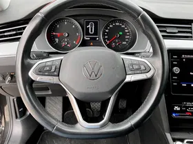 VW Passat Variant 2.0 TDI Bus. DSG | Thumbnail 20 von 22
