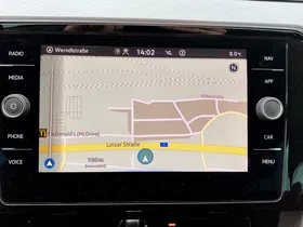 VW Passat Variant 2.0 TDI Bus. DSG | Thumbnail 21 von 22