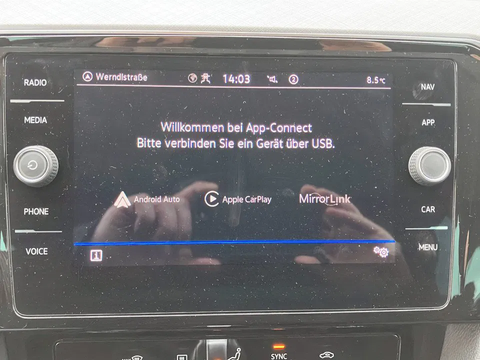 VW Passat Variant 2.0 TDI Bus. DSG | Bild 22 von 22