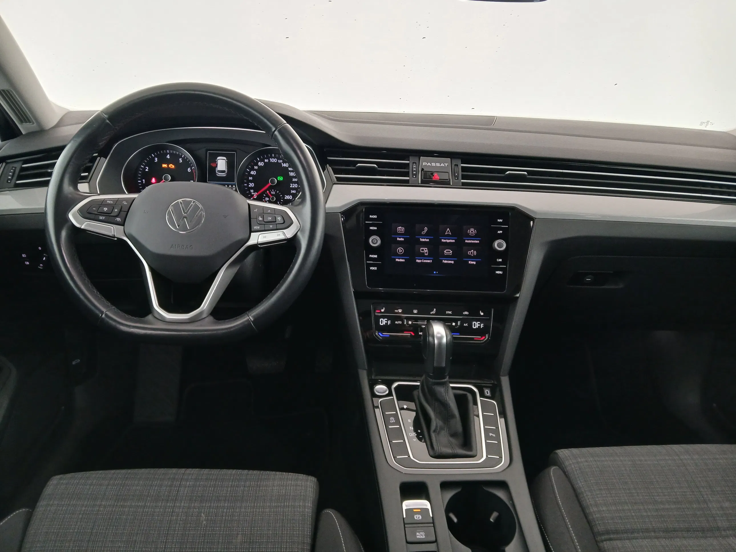 VW Passat Variant 1.5 TSI BMT Business | Bild 15 von 29