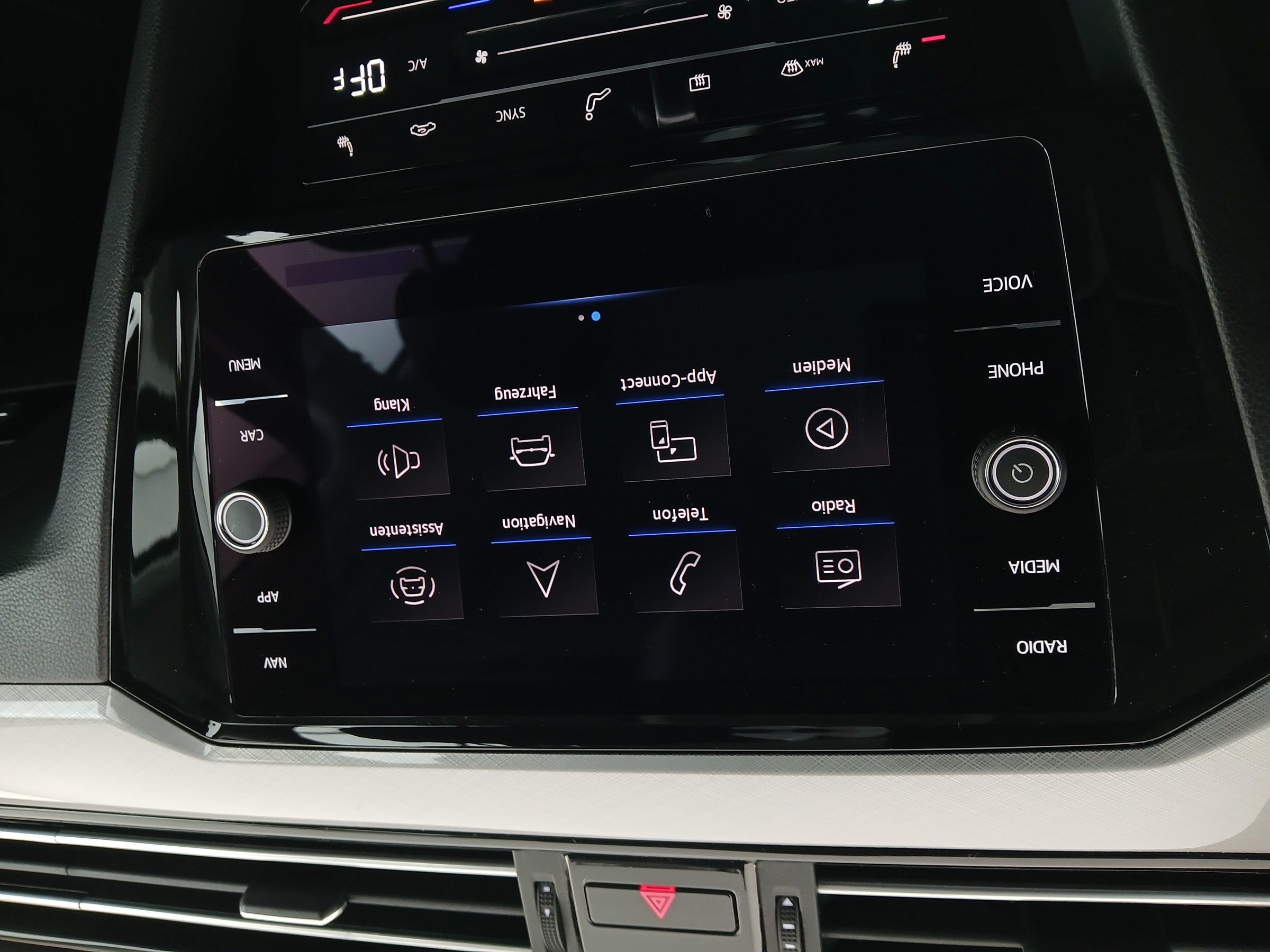 VW Passat Variant 1.5 TSI BMT Business | Bild 19 von 29