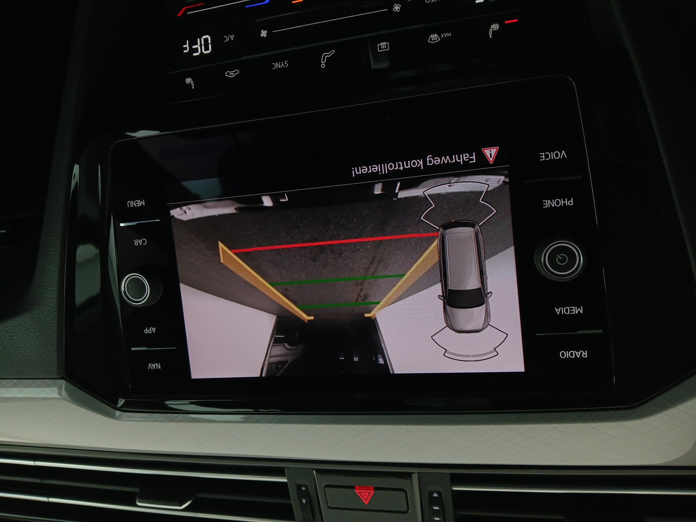 VW Passat Variant 1.5 TSI BMT Business | Bild 22 von 29