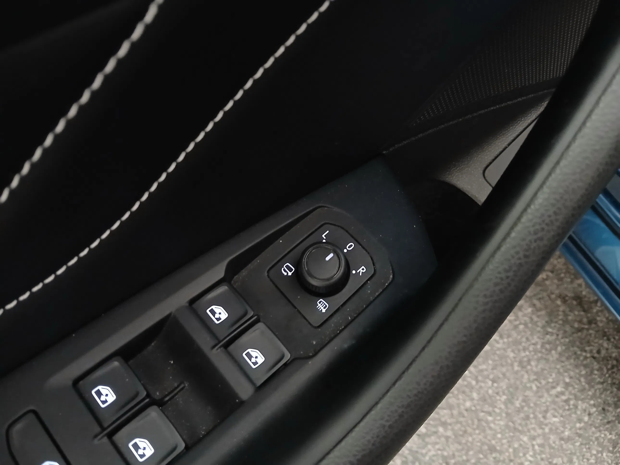 VW Passat 1.5 TSI BMT Business | Bild 11 von 30