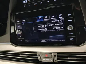 VW Passat 1.5 TSI BMT Business | Thumbnail 24 von 30