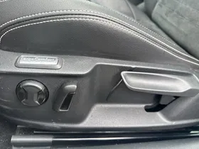 VW Passat 1.5 TSI Eleg. DSG | Thumbnail 13 von 31