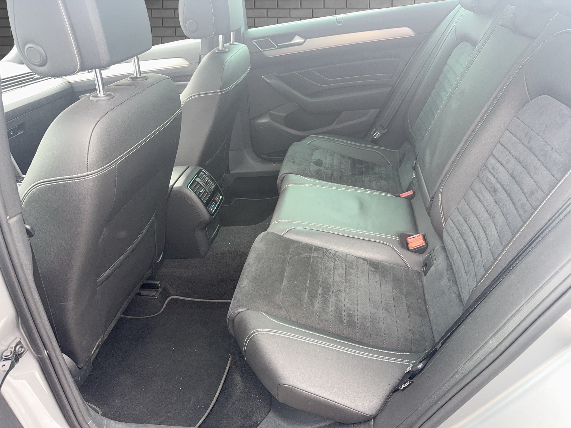 VW Passat 1.5 TSI Eleg. DSG | Bild 24 von 31