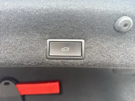 VW Passat 1.5 TSI Eleg. DSG | Thumbnail 27 von 31