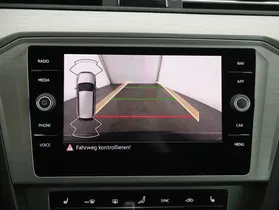 VW Passat Variant 2.0 TDI BMT | Thumbnail 15 von 20