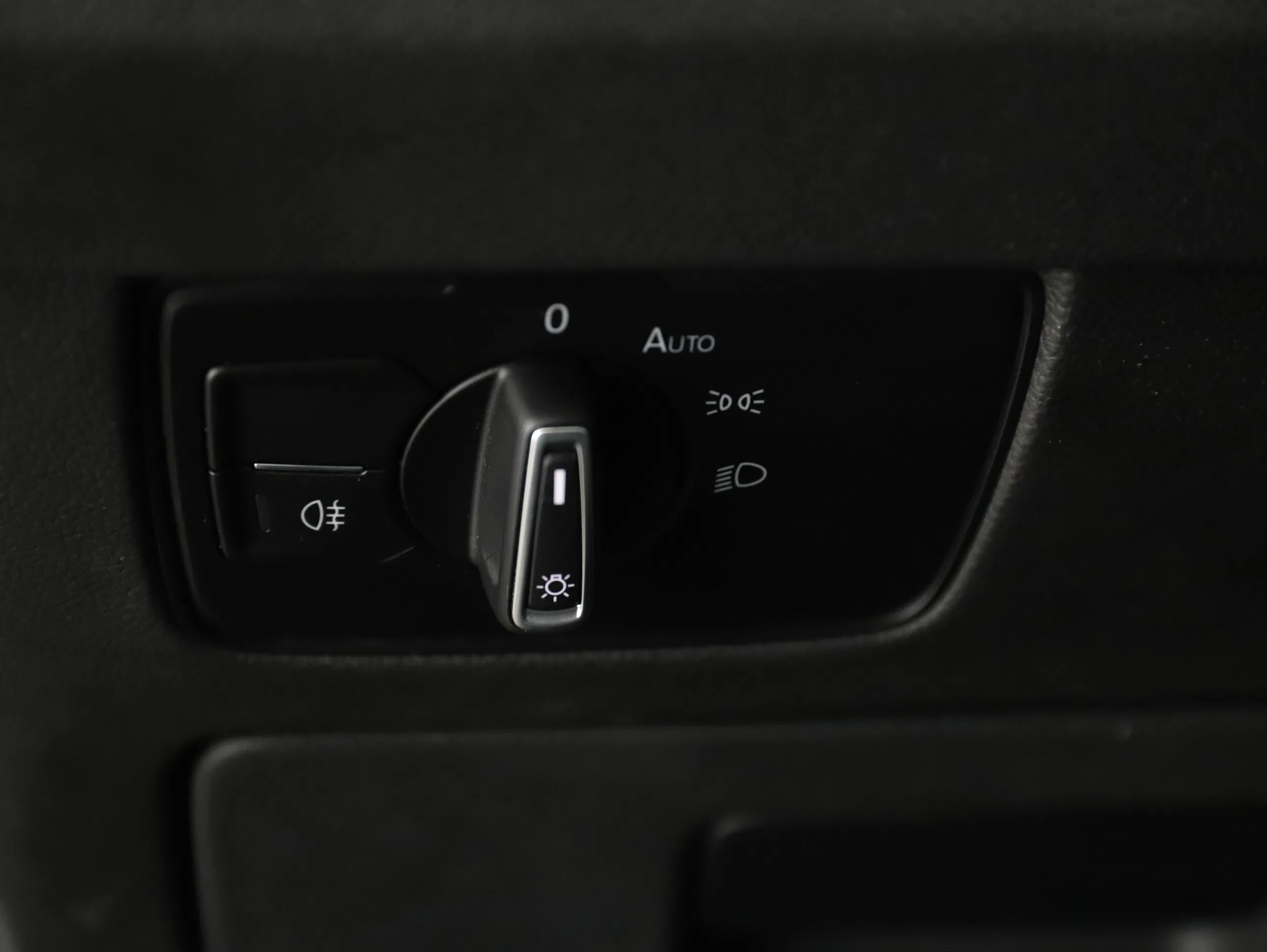 VW Passat Variant 2.0 TDI BMT | Bild 6 von 20