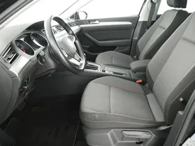 VW Passat Variant 2.0 TDI BMT | Thumbnail 7 von 20