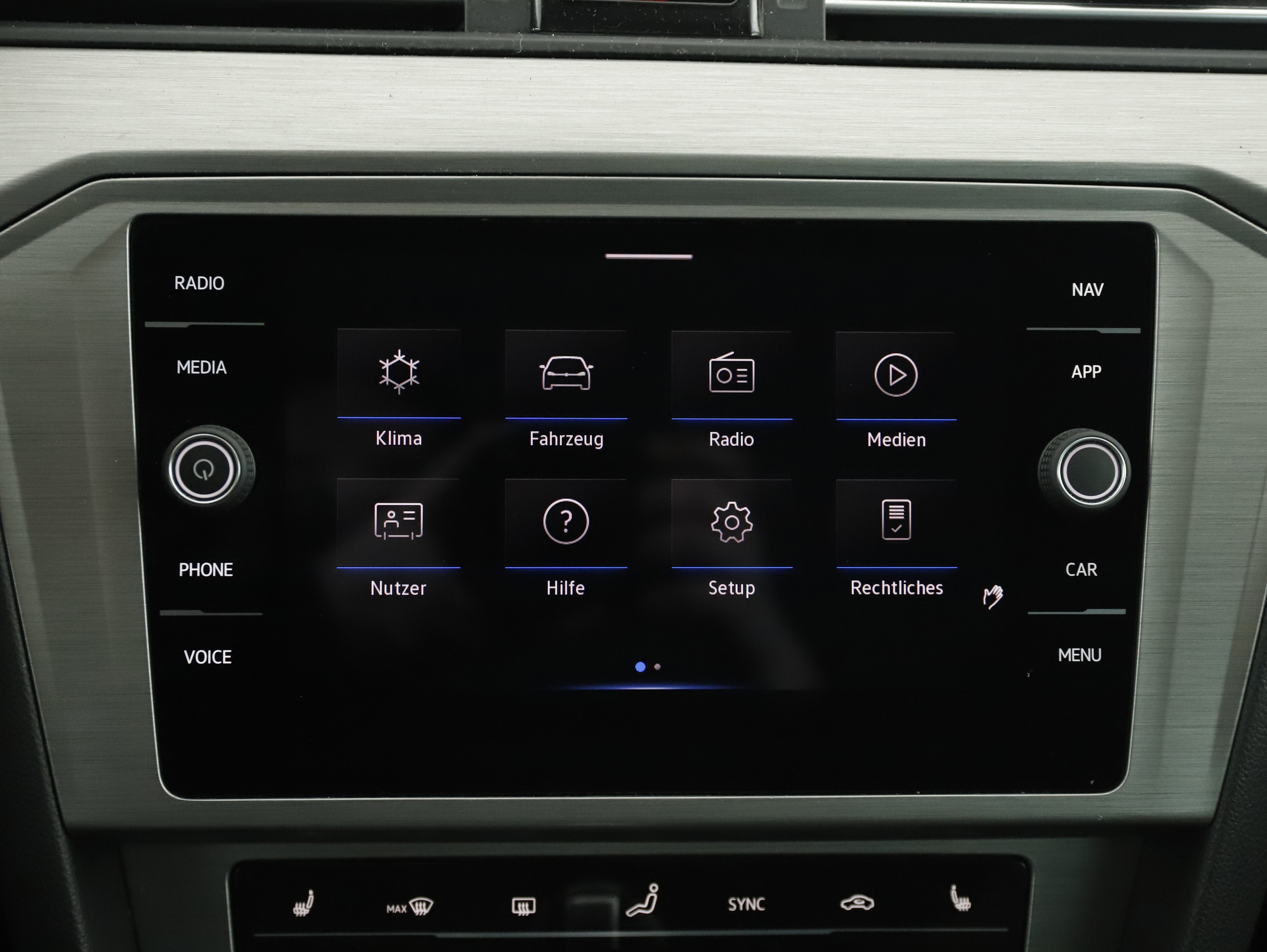 VW Passat Variant 2.0 TDI BMT | Bild 13 von 20