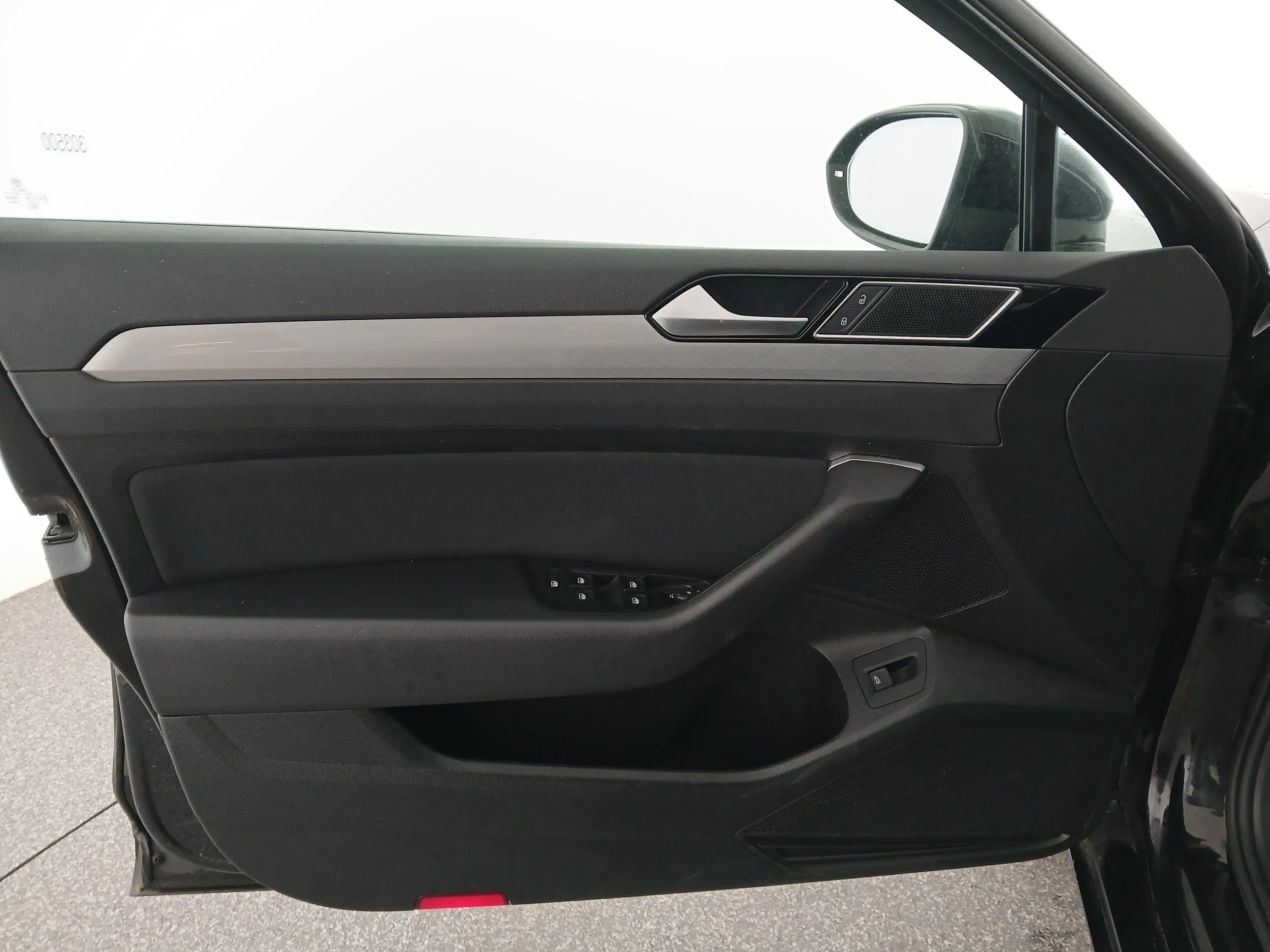 VW Passat Variant 2.0 TDI BMT Business | Bild 10 von 28