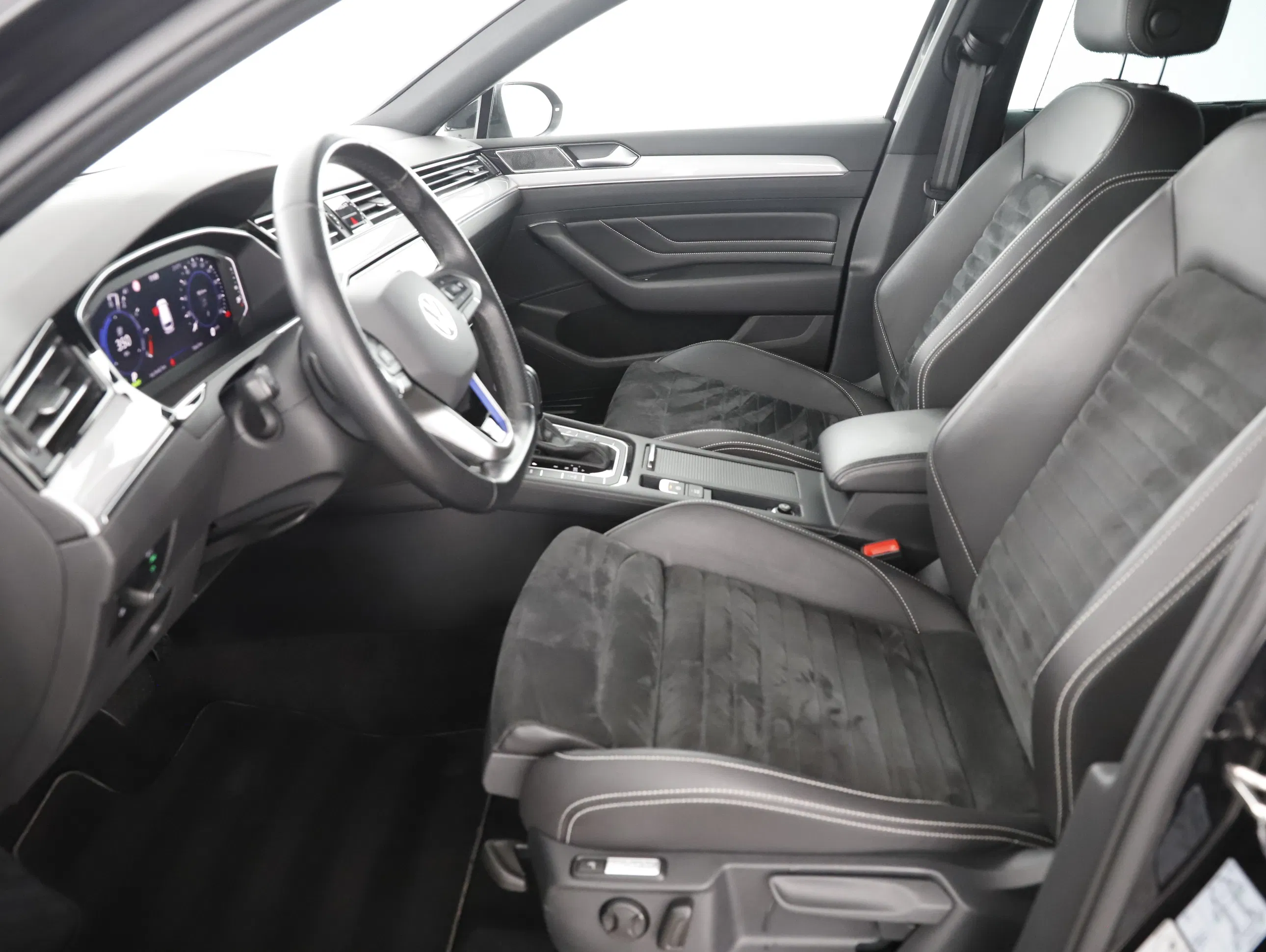 VW Passat Variant 1.4 TSI GTE | Bild 16 von 31