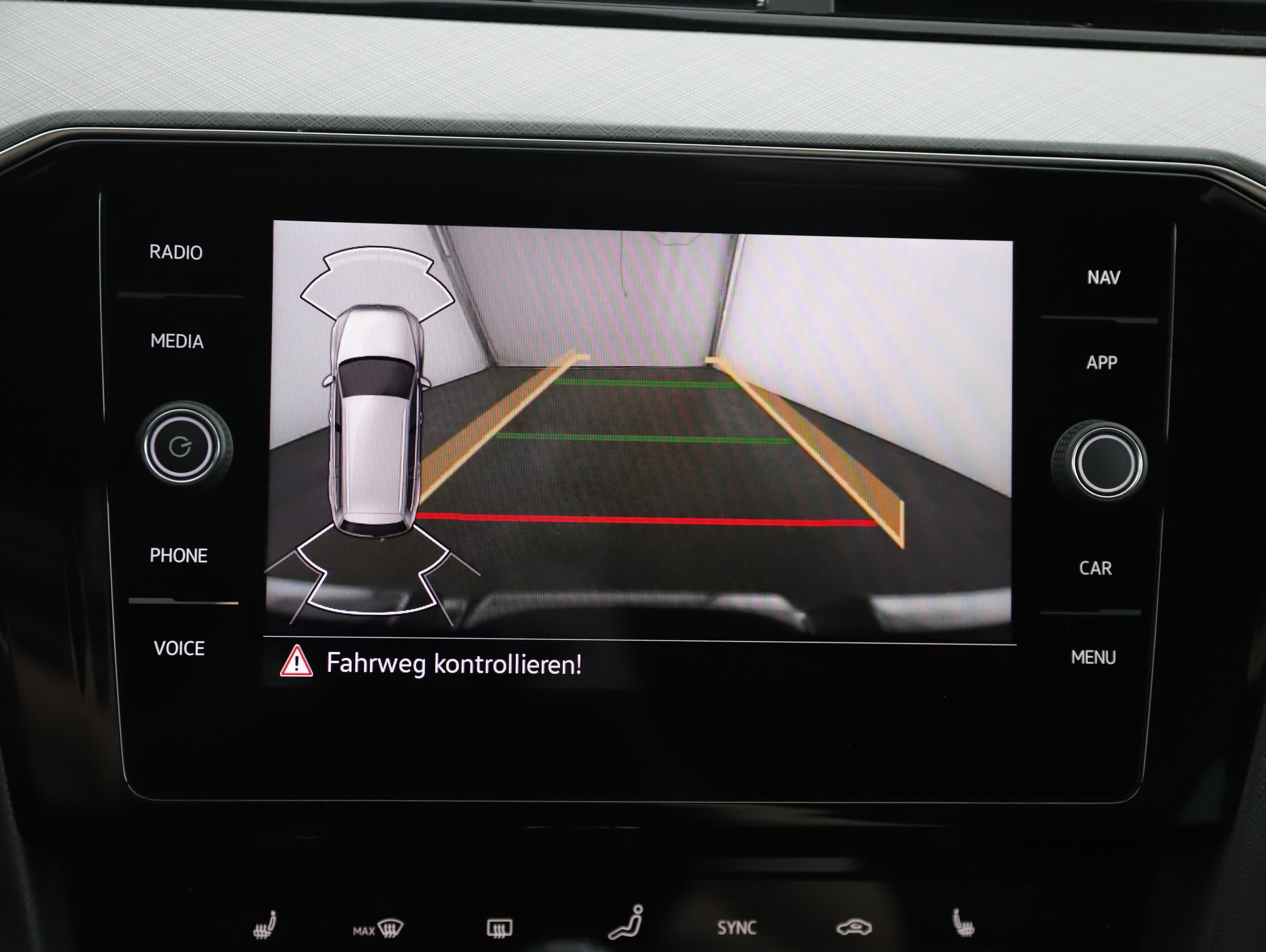 VW Passat Variant 1.4 TSI  GTE | Bild 24 von 31