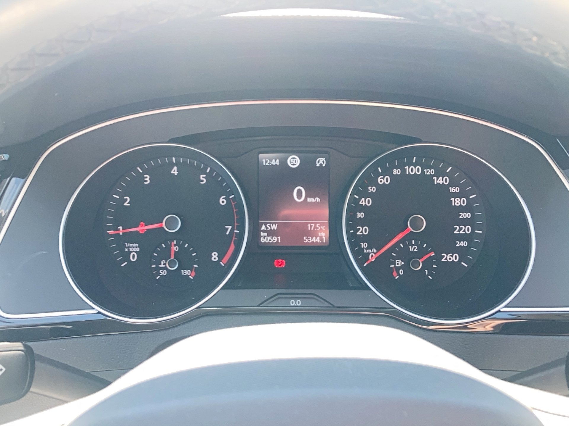 VW Passat Variant 1.5 TSI BMT Business | Bild 9 von 30