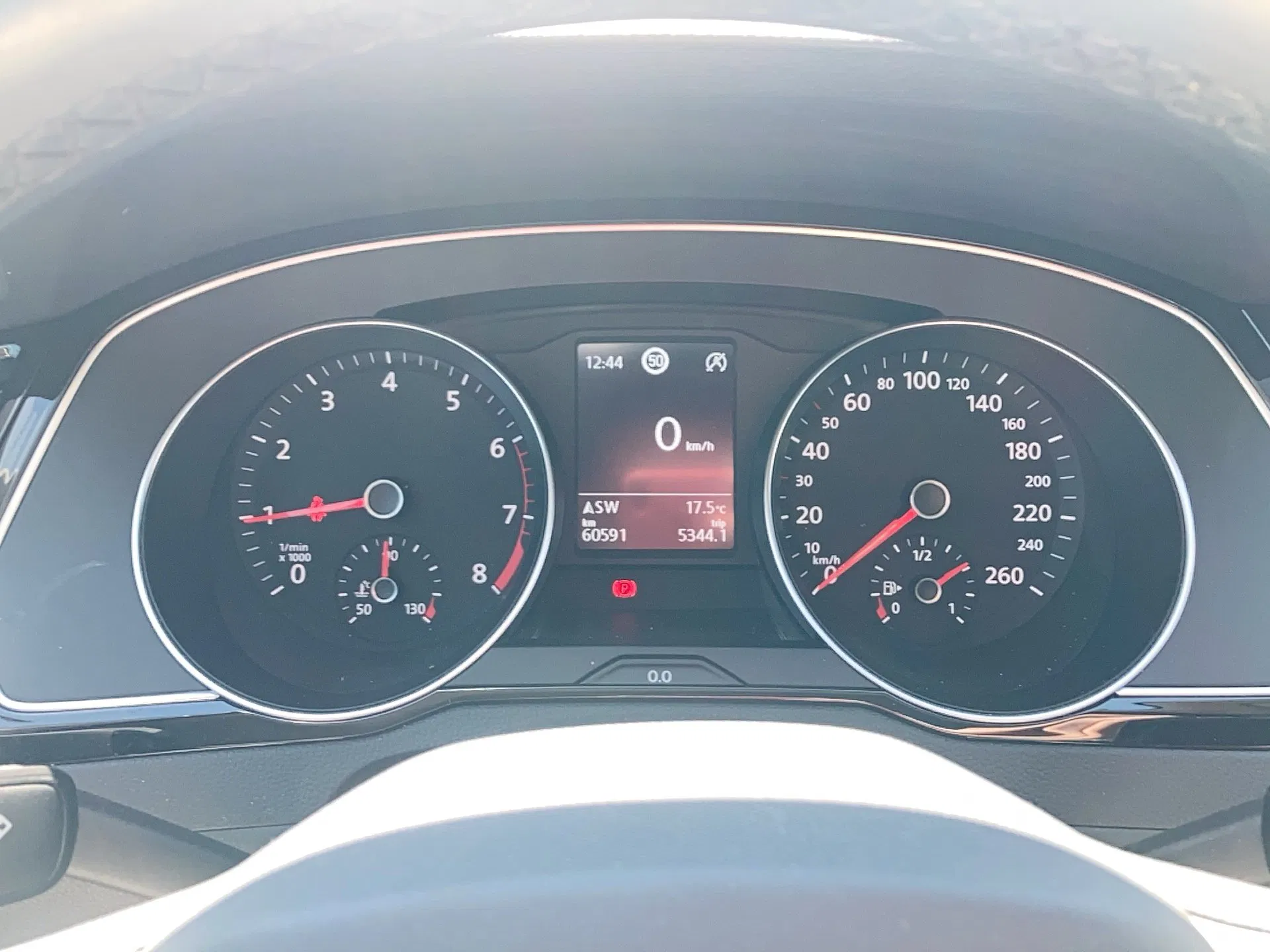 VW Passat Variant 1.5 TSI BMT Business | Bild 9 von 30