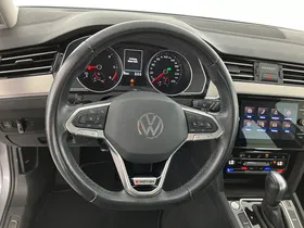 VW Passat Variant 2.0 TDI 4Motion BMT Elegance | Thumbnail 17 von 31
