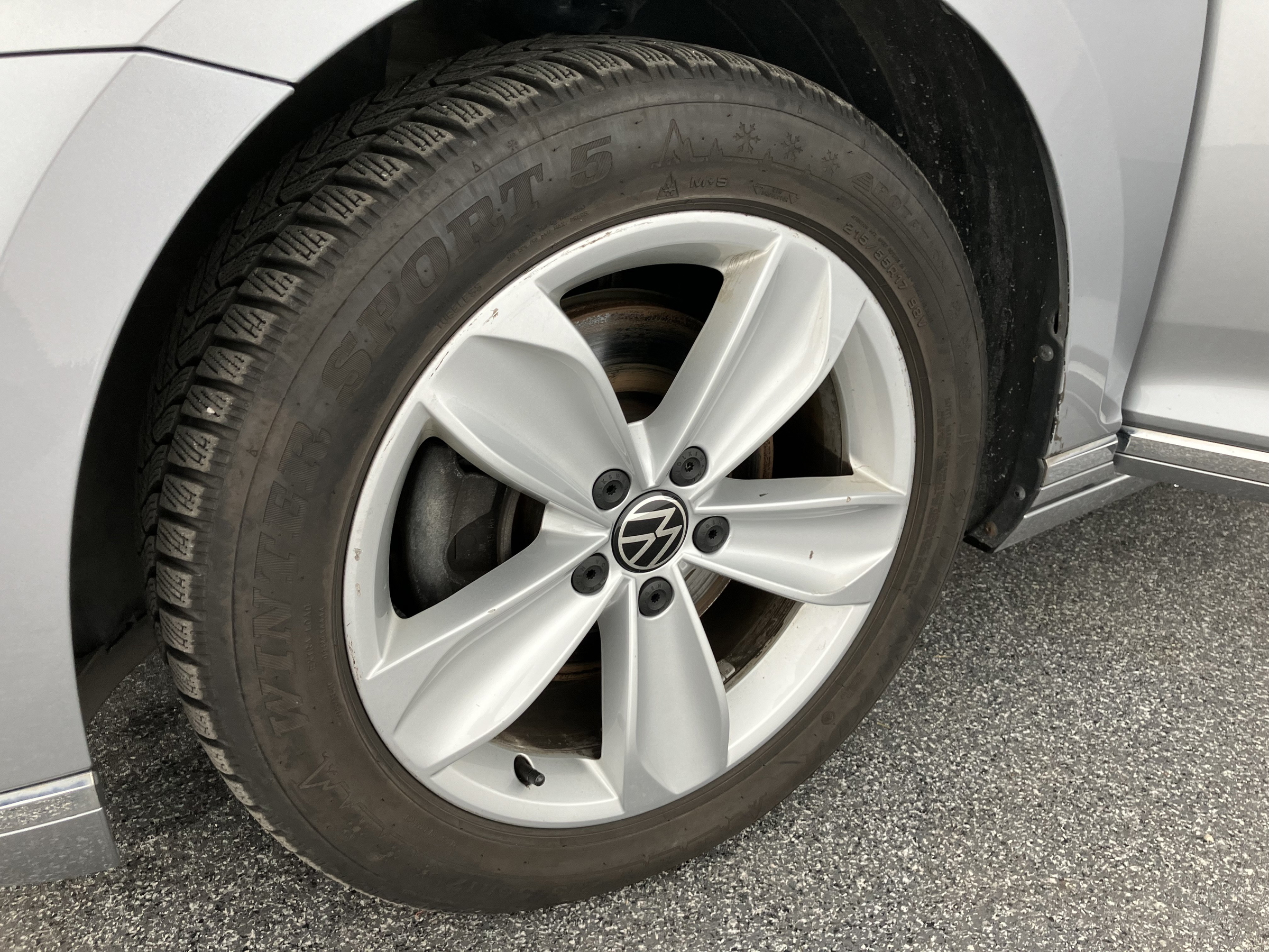 VW Passat Variant 2.0 TDI 4Motion BMT Elegance | Bild 18 von 31