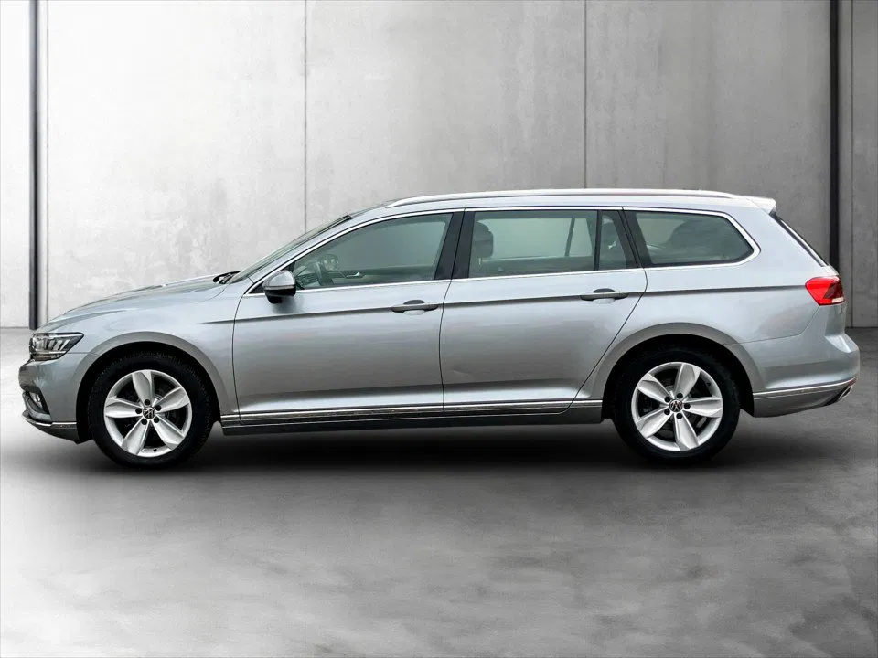 VW Passat Variant 2.0 TDI 4Mot. Eleg. DSG | Bild 3 von 29
