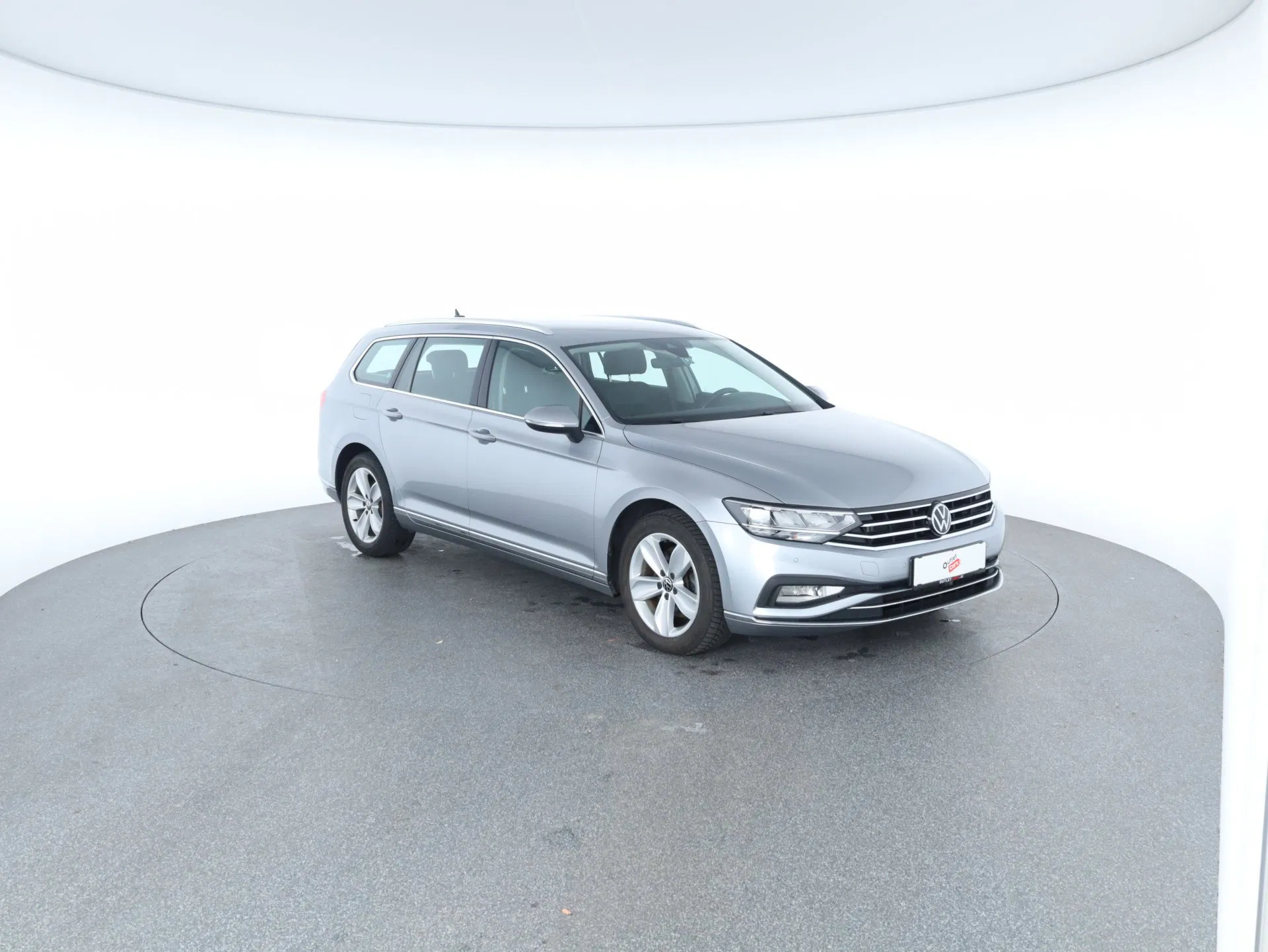 VW Passat Variant 2.0 TDI 4Motion BMT Elegance | Bild 28 von 31