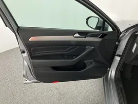 VW Passat Variant 2.0 TDI 4Motion BMT Elegance | Thumbnail 5 von 31