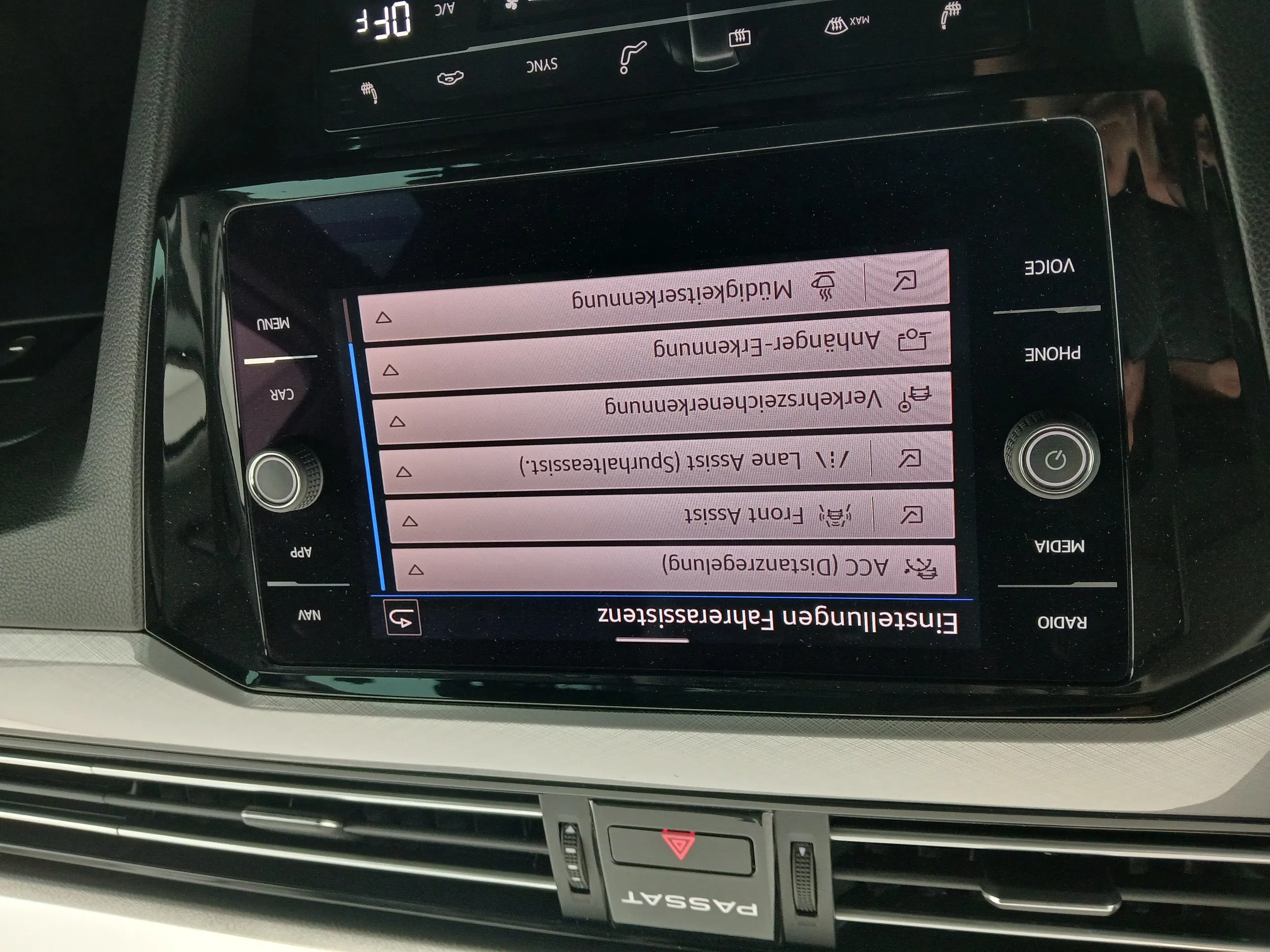 VW Passat Variant 2.0 TDI BMT Business | Bild 25 von 31