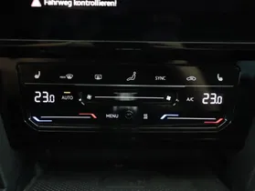 VW Passat Variant 1.4 TSI GTE | Thumbnail 11 von 24