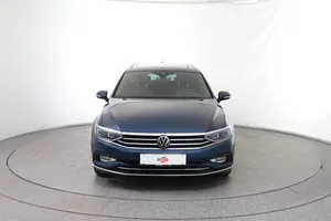 VW Passat Variant 1.5 TSI BMT Elegance | Thumbnail 3 von 31