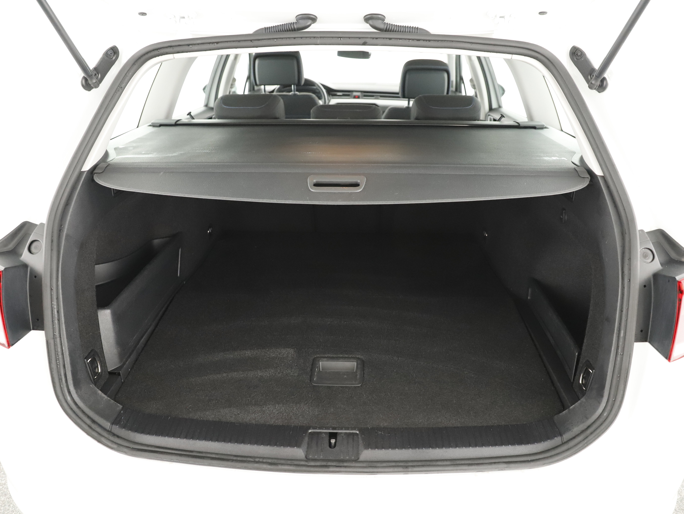 VW Passat Variant 1.4 TSI  GTE | Bild 23 von 28