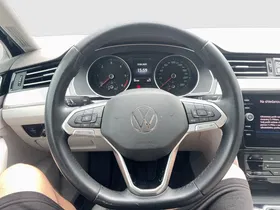 VW Passat Variant 2.0 TDI BMT Elegance | Thumbnail 14 von 23