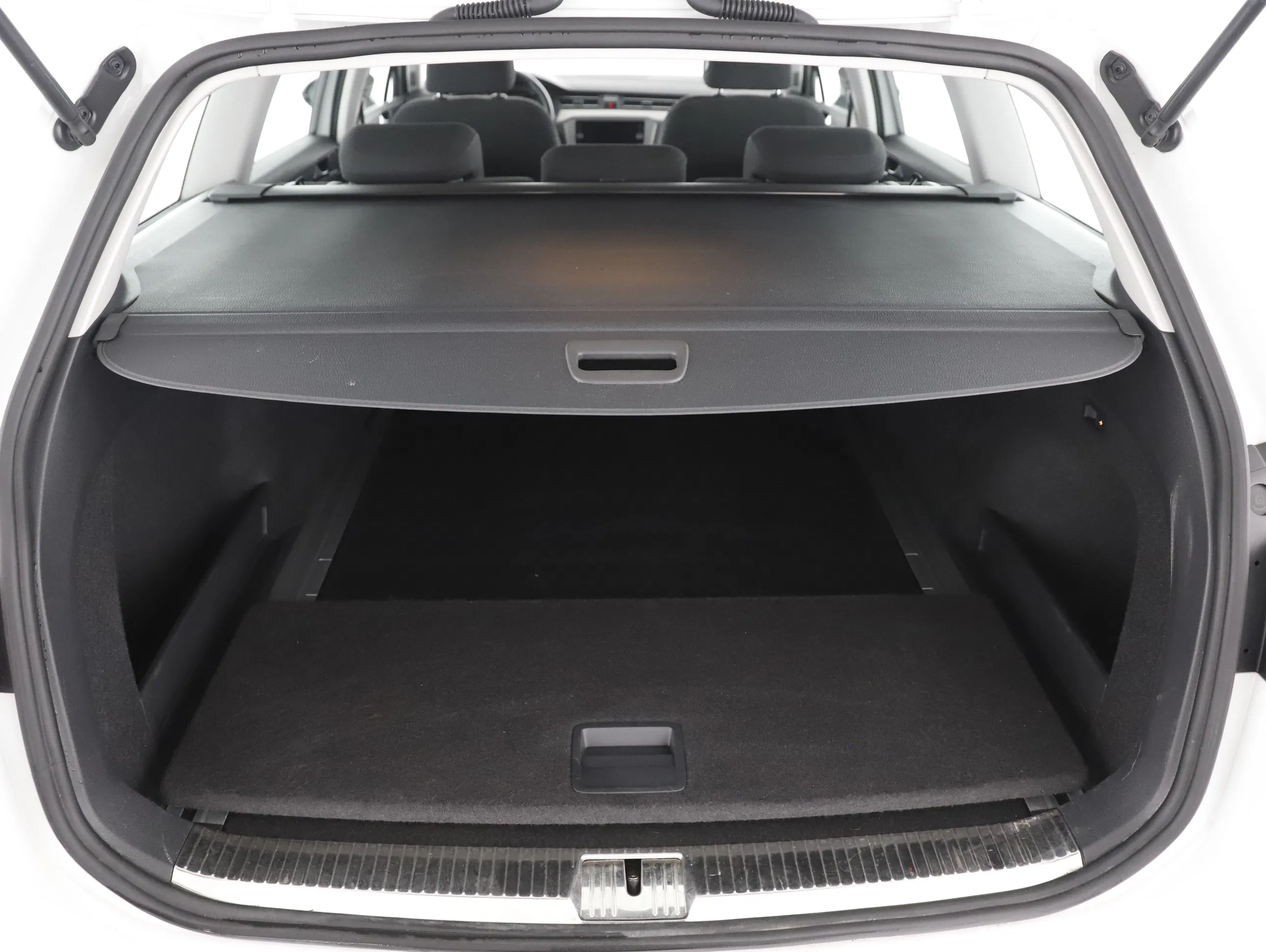 VW Passat Variant 2.0 TDI BMT | Bild 11 von 31