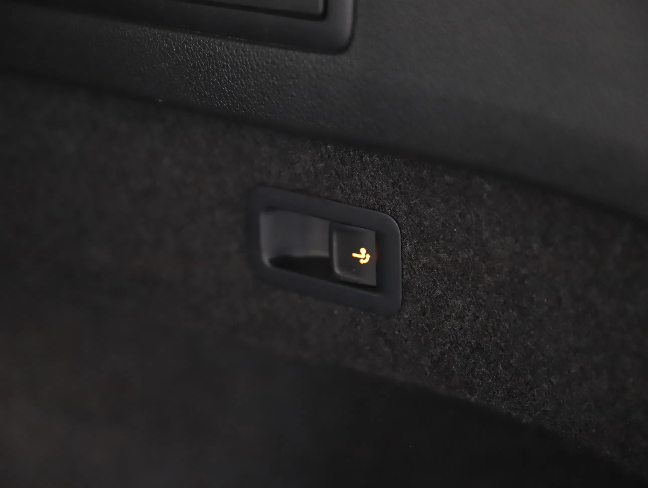 VW Passat Variant 2.0 TDI BMT | Bild 12 von 31