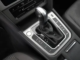 VW Passat Variant 2.0 TDI BMT | Thumbnail 18 von 31