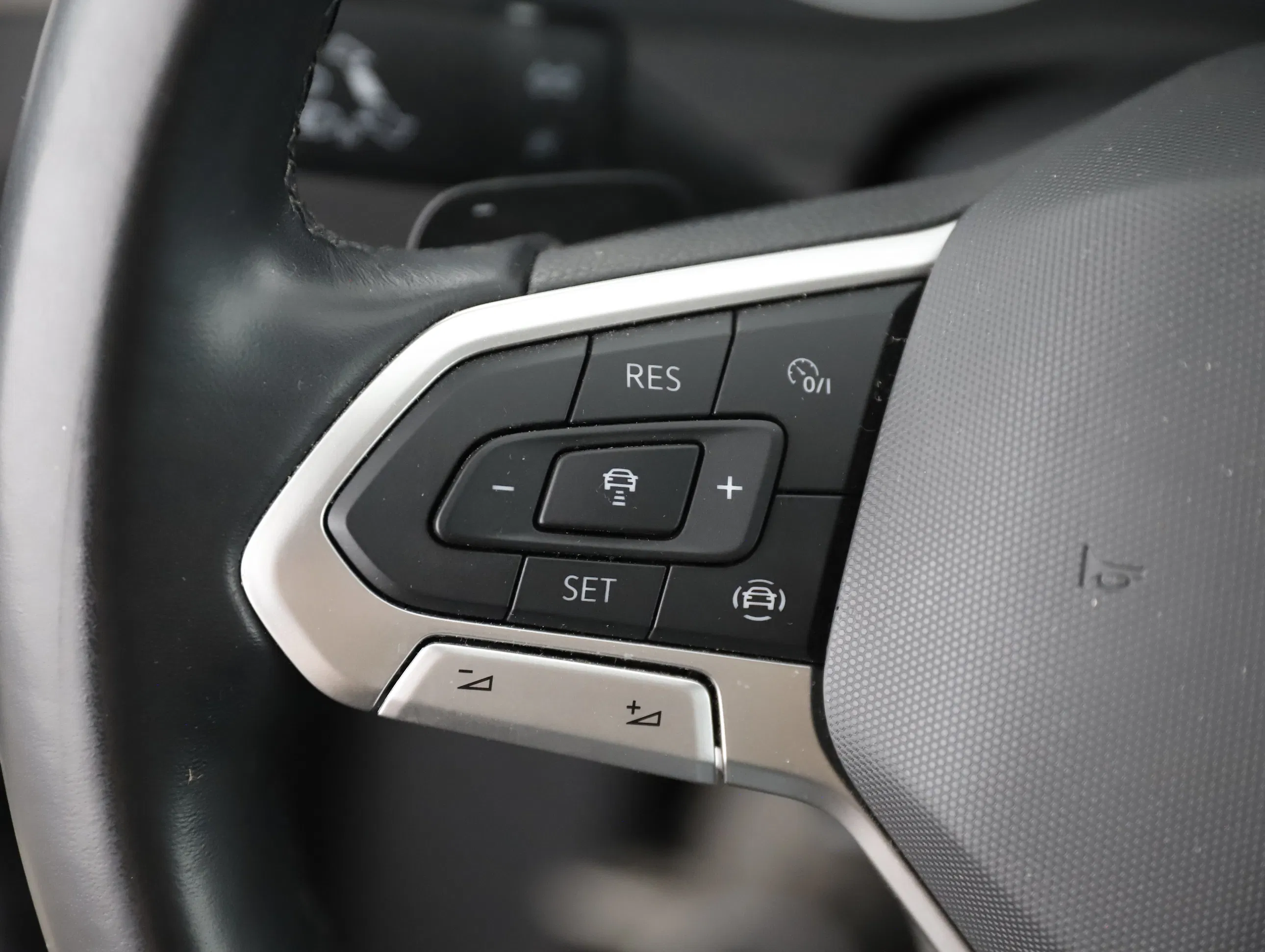 VW Passat Variant 2.0 TDI BMT | Bild 22 von 31