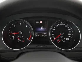 VW Passat Variant 2.0 TDI BMT | Thumbnail 23 von 31