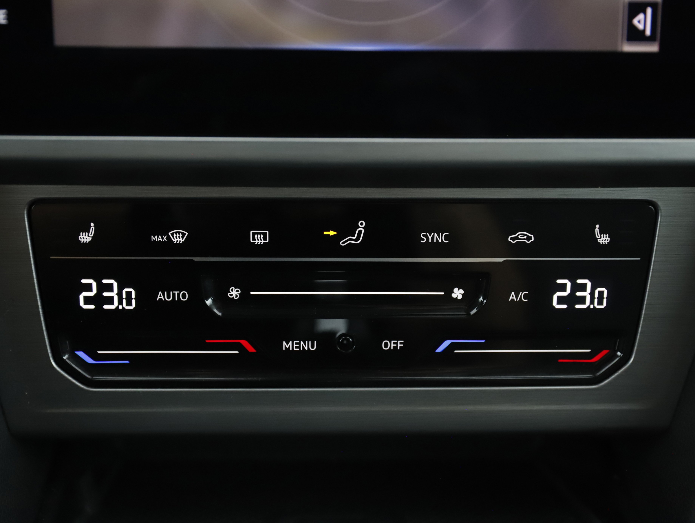 VW Passat Variant 2.0 TDI BMT | Bild 24 von 31