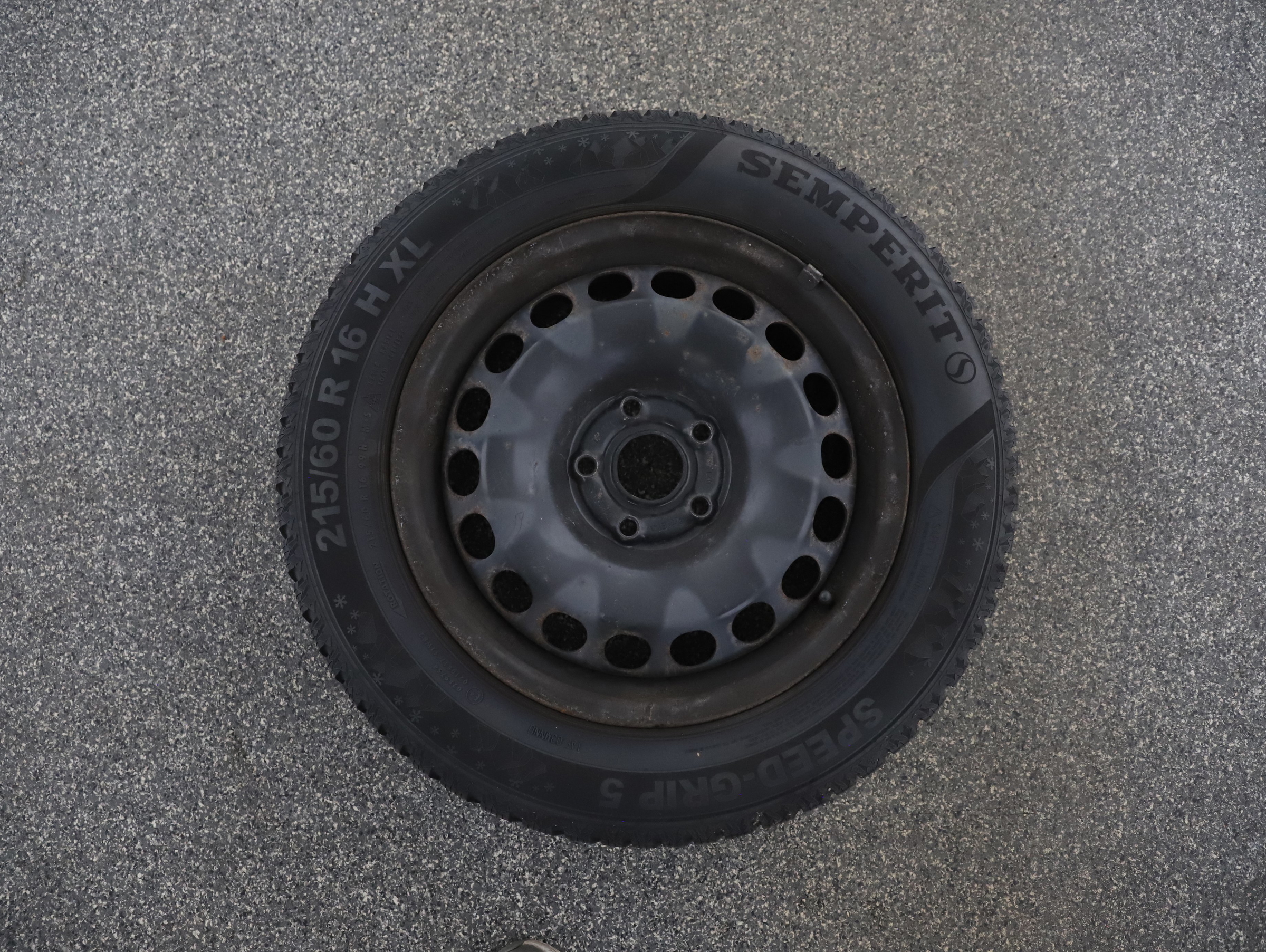 VW Passat Variant 2.0 TDI BMT | Bild 26 von 31