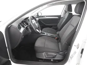 VW Passat Variant 2.0 TDI BMT | Thumbnail 4 von 31