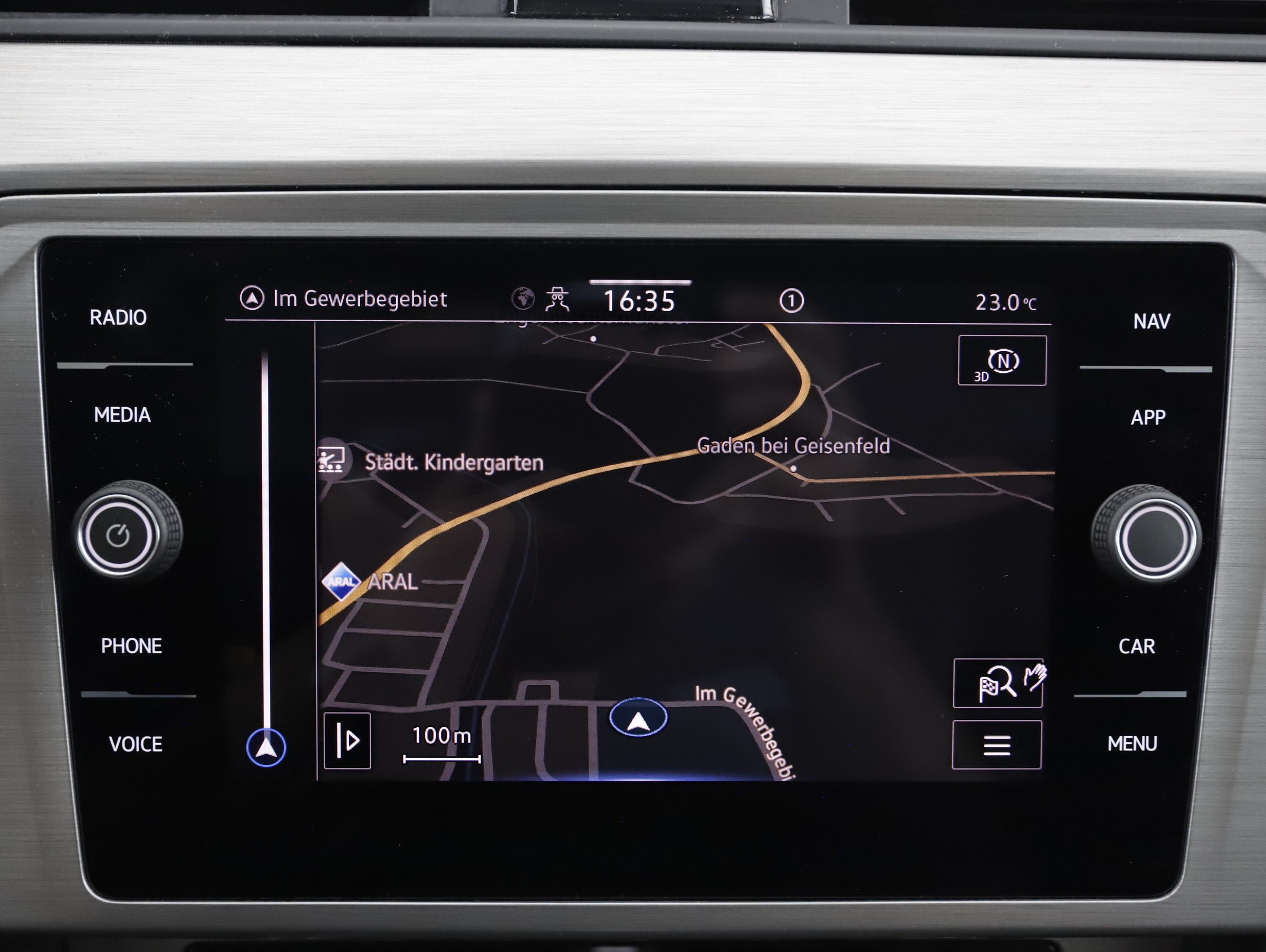 VW Passat Variant 2.0 TDI BMT | Bild 8 von 31