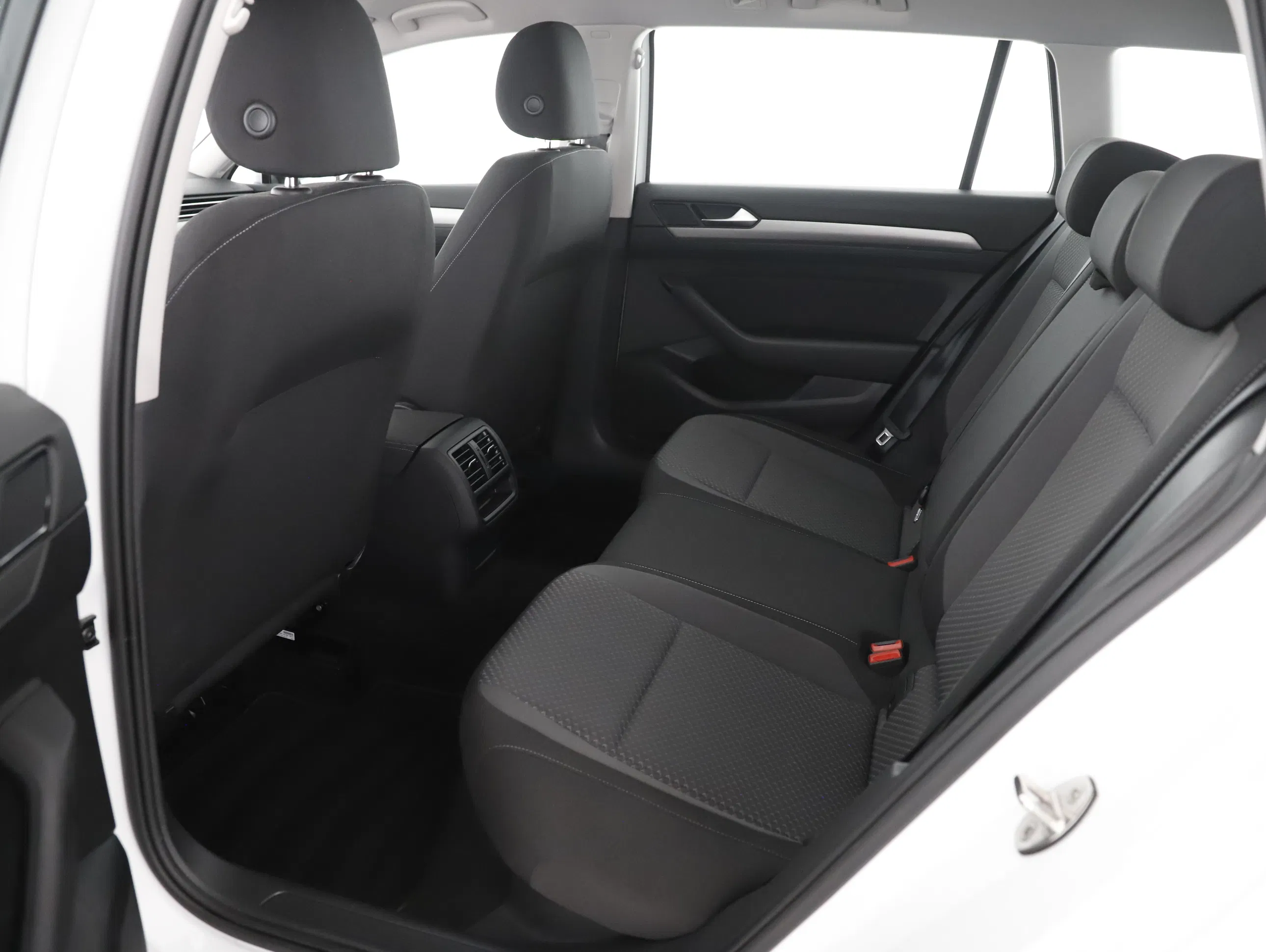 VW Passat Variant 2.0 TDI BMT | Bild 10 von 31