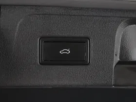 VW Passat Variant 2.0 TDI BMT Elegance | Thumbnail 17 von 24