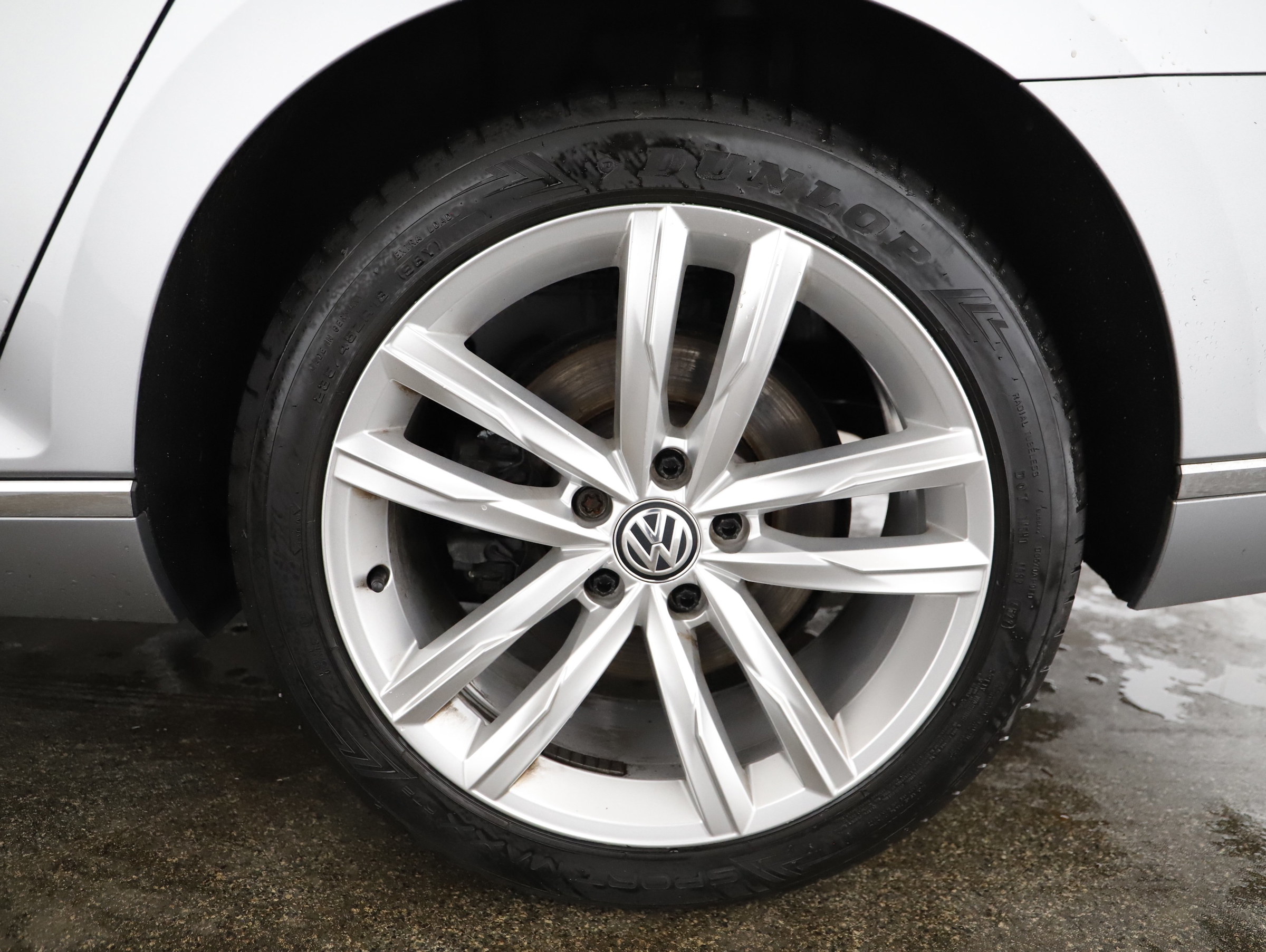 VW Passat Variant 2.0 TDI BMT Elegance | Bild 23 von 24