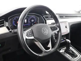 VW Passat Variant 2.0 TDI BMT Elegance | Thumbnail 4 von 24