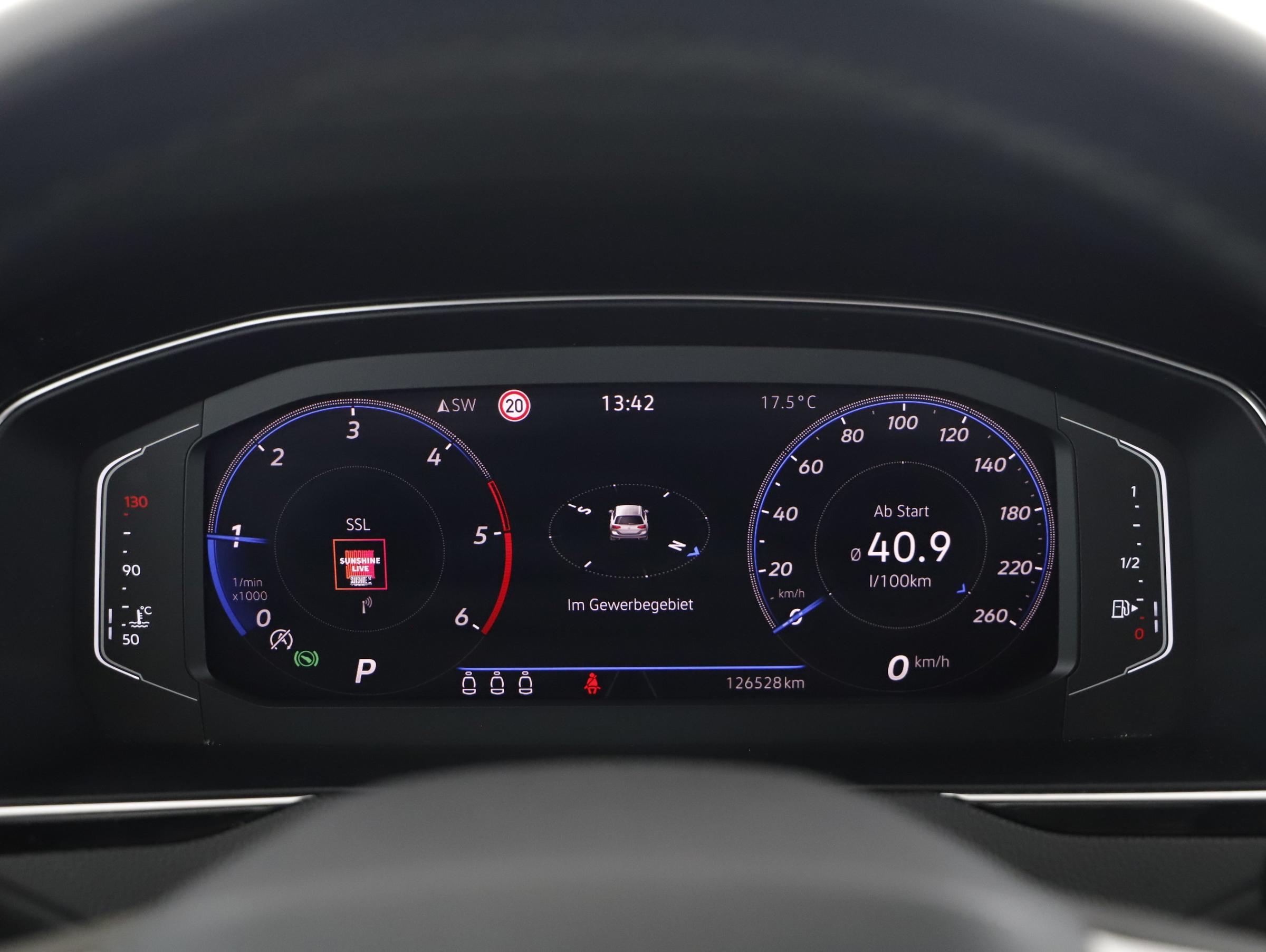 VW Passat Variant 2.0 TDI BMT Elegance | Bild 6 von 24