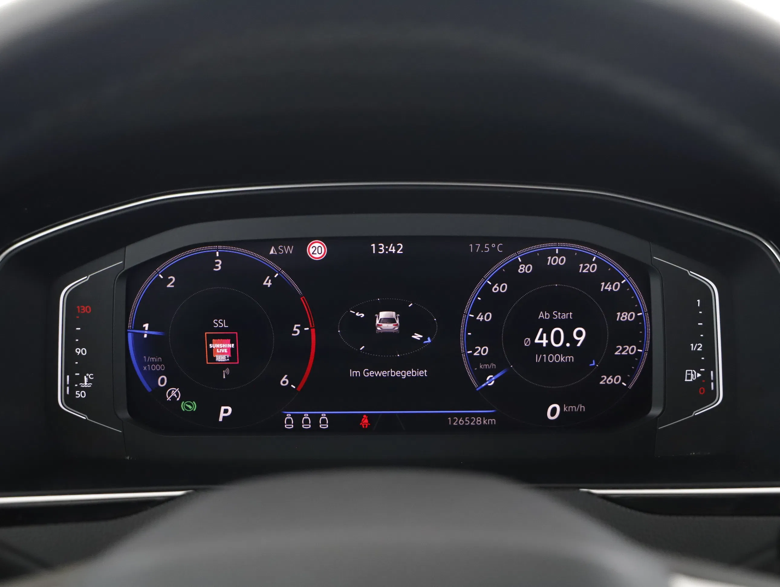 VW Passat Variant 2.0 TDI BMT Elegance | Bild 6 von 24