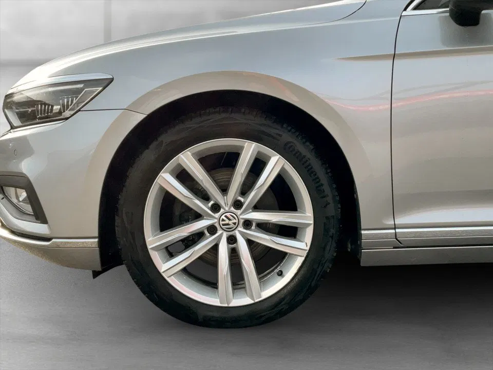 VW Passat Variant 2.0 TDI BMT Elegance | Bild 6 von 22