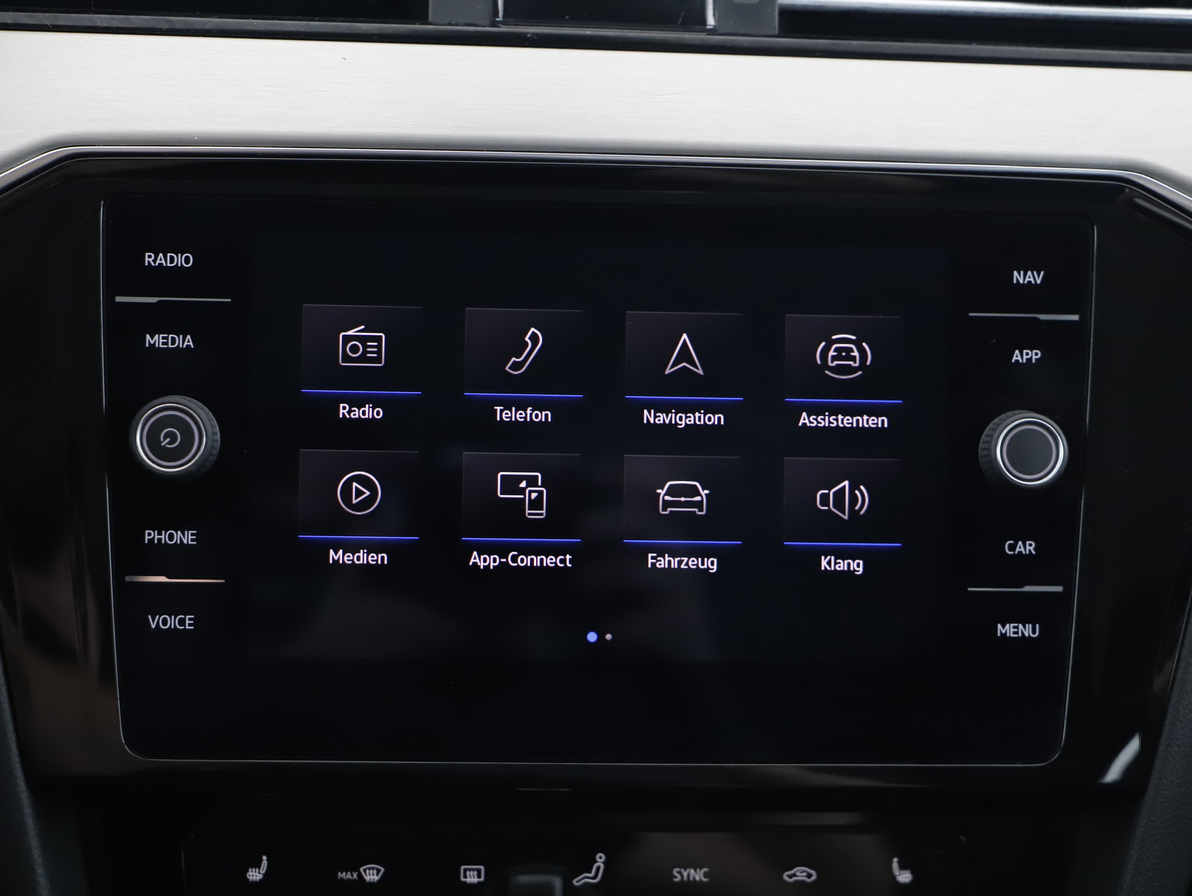 VW Passat Variant 2.0 TDI BMT Elegance | Bild 7 von 24