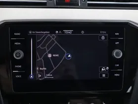 VW Passat Variant 2.0 TDI BMT Elegance | Thumbnail 8 von 24