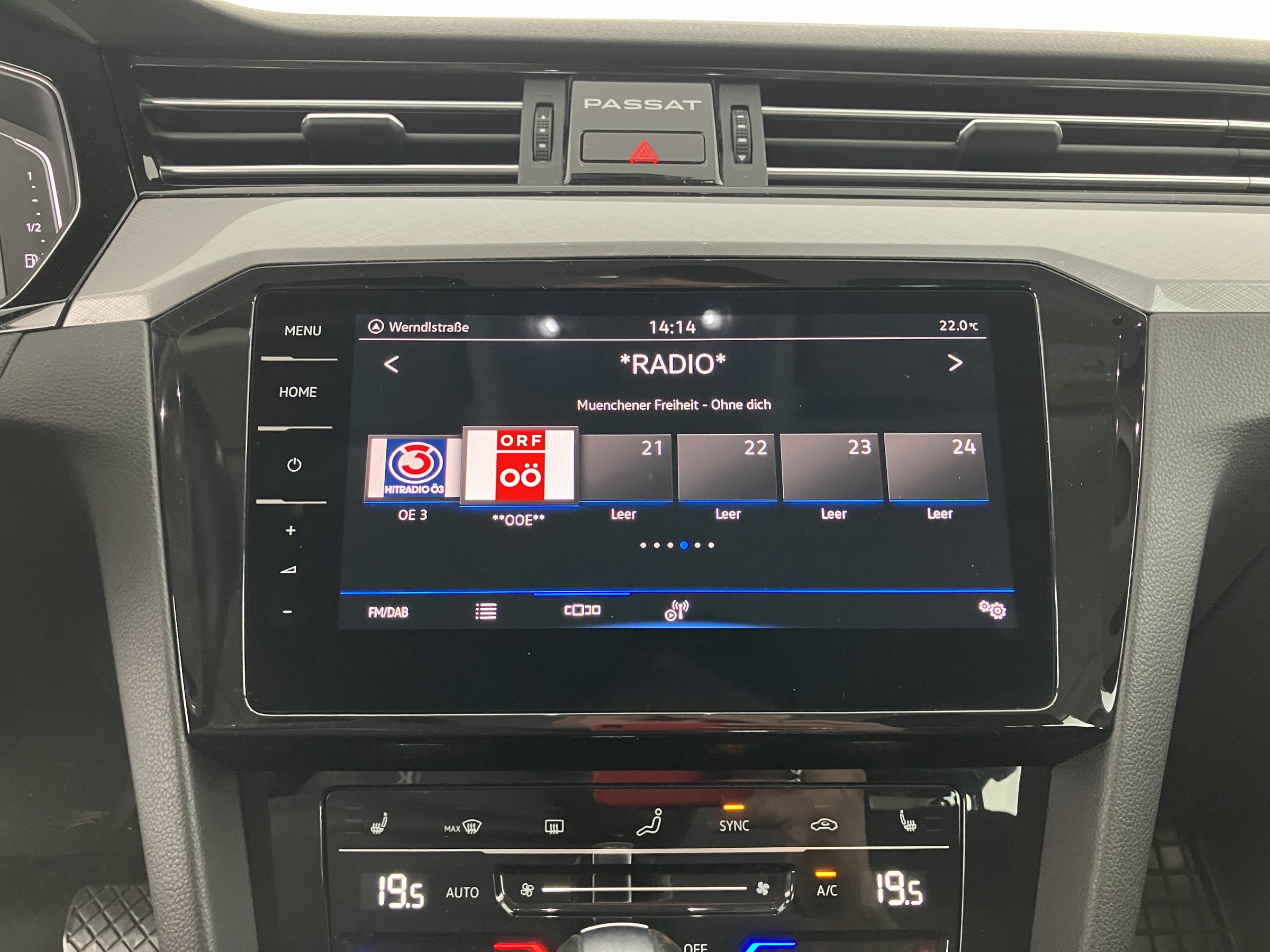 VW Passat Variant 2.0 TDI BMT Business | Bild 15 von 31