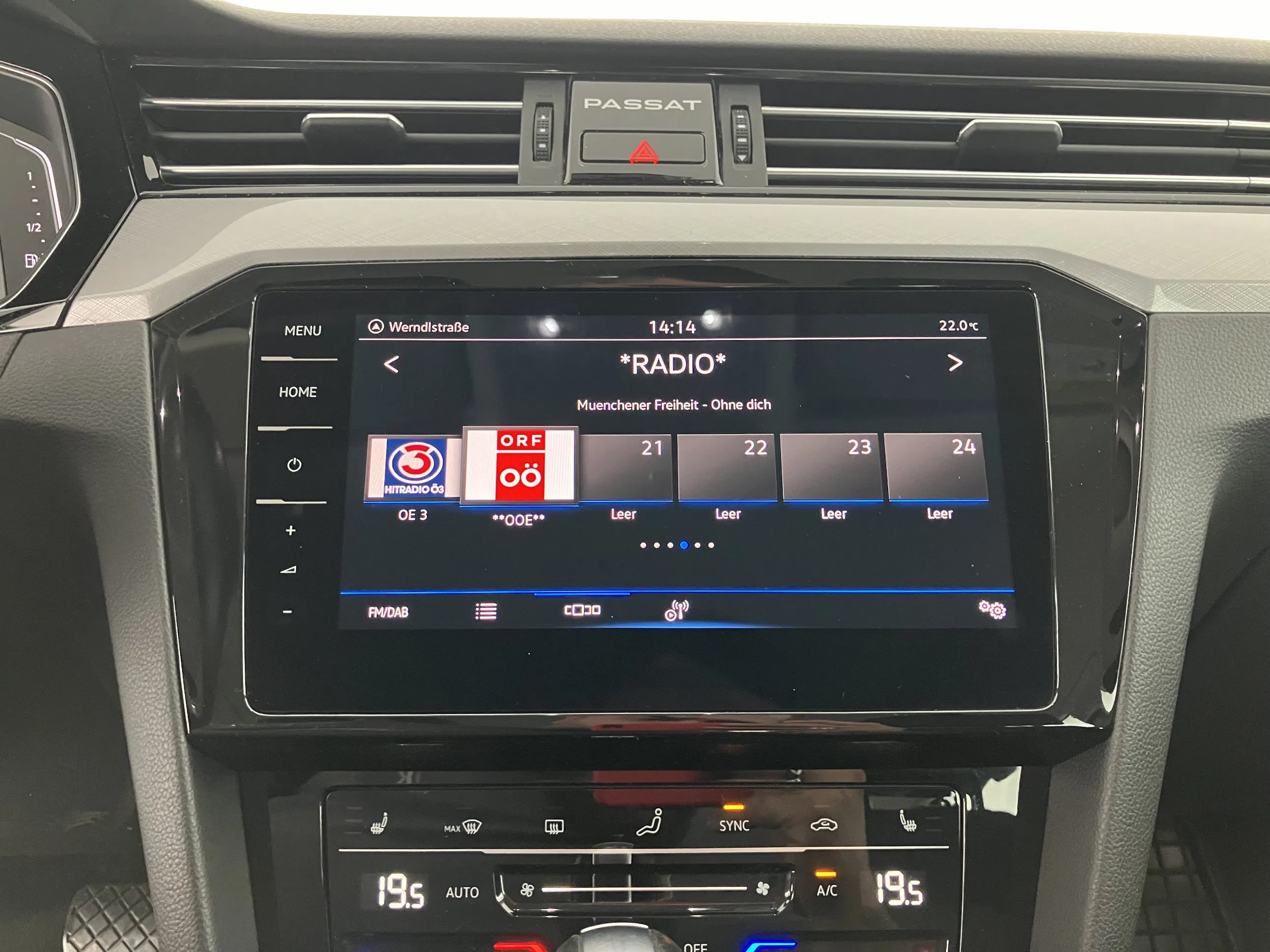 VW Passat Variant 2.0 TDI BMT Business | Bild 15 von 31